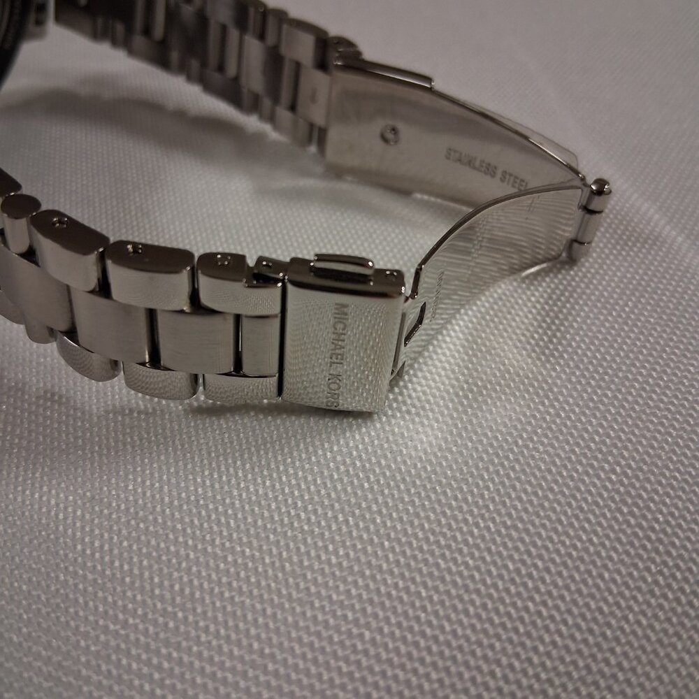 Michael Kors Access Women’s Sofie Heart Rate Touch-Screen Smartwatch MKT5061 - Picture 9 of 9